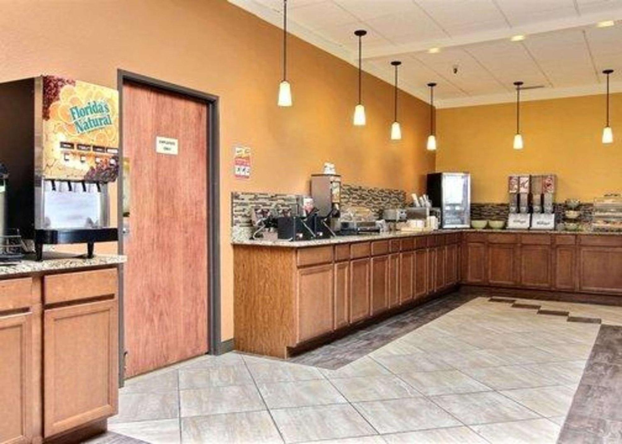Quality Inn Thief River Falls Extérieur photo