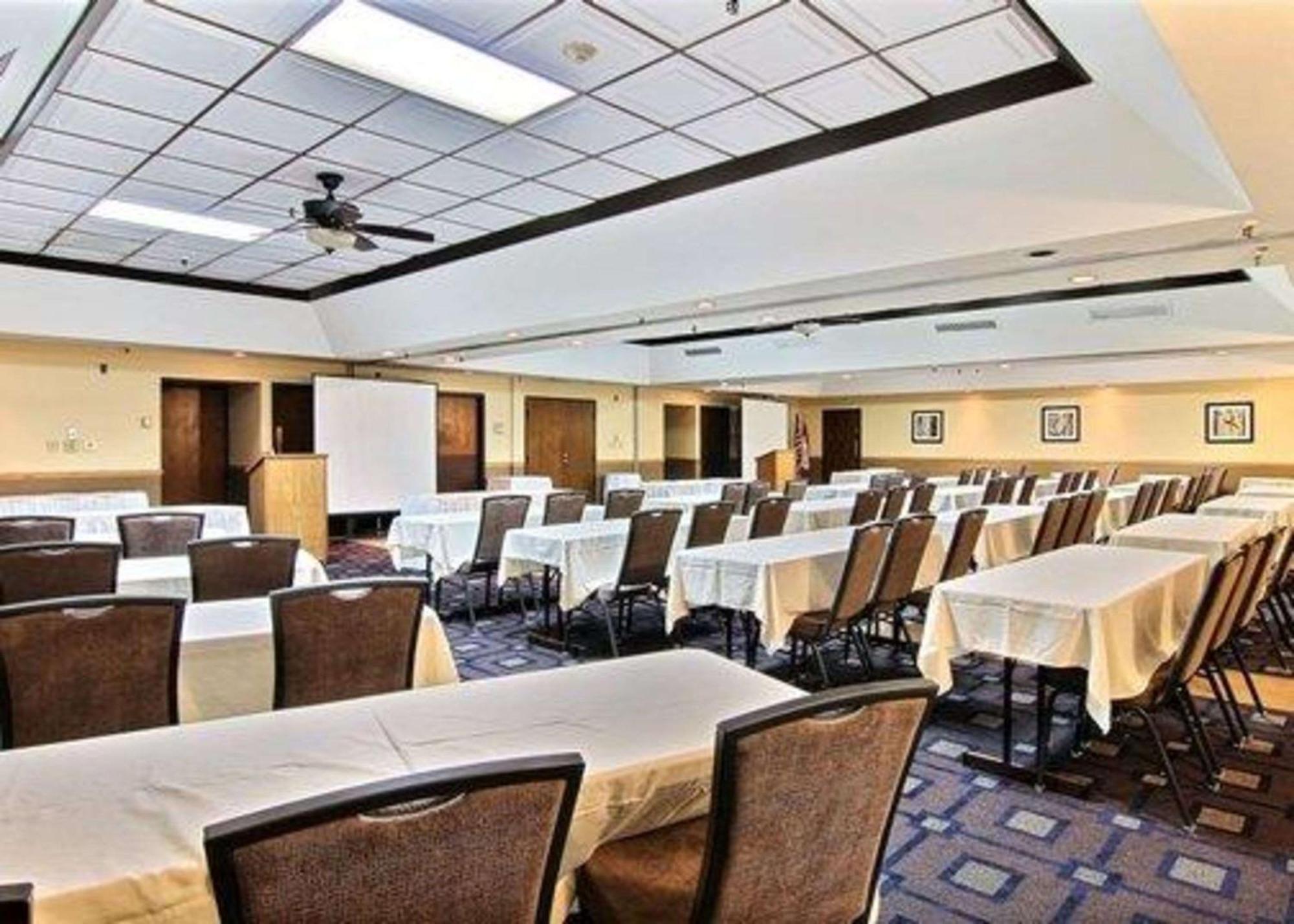 Quality Inn Thief River Falls Extérieur photo