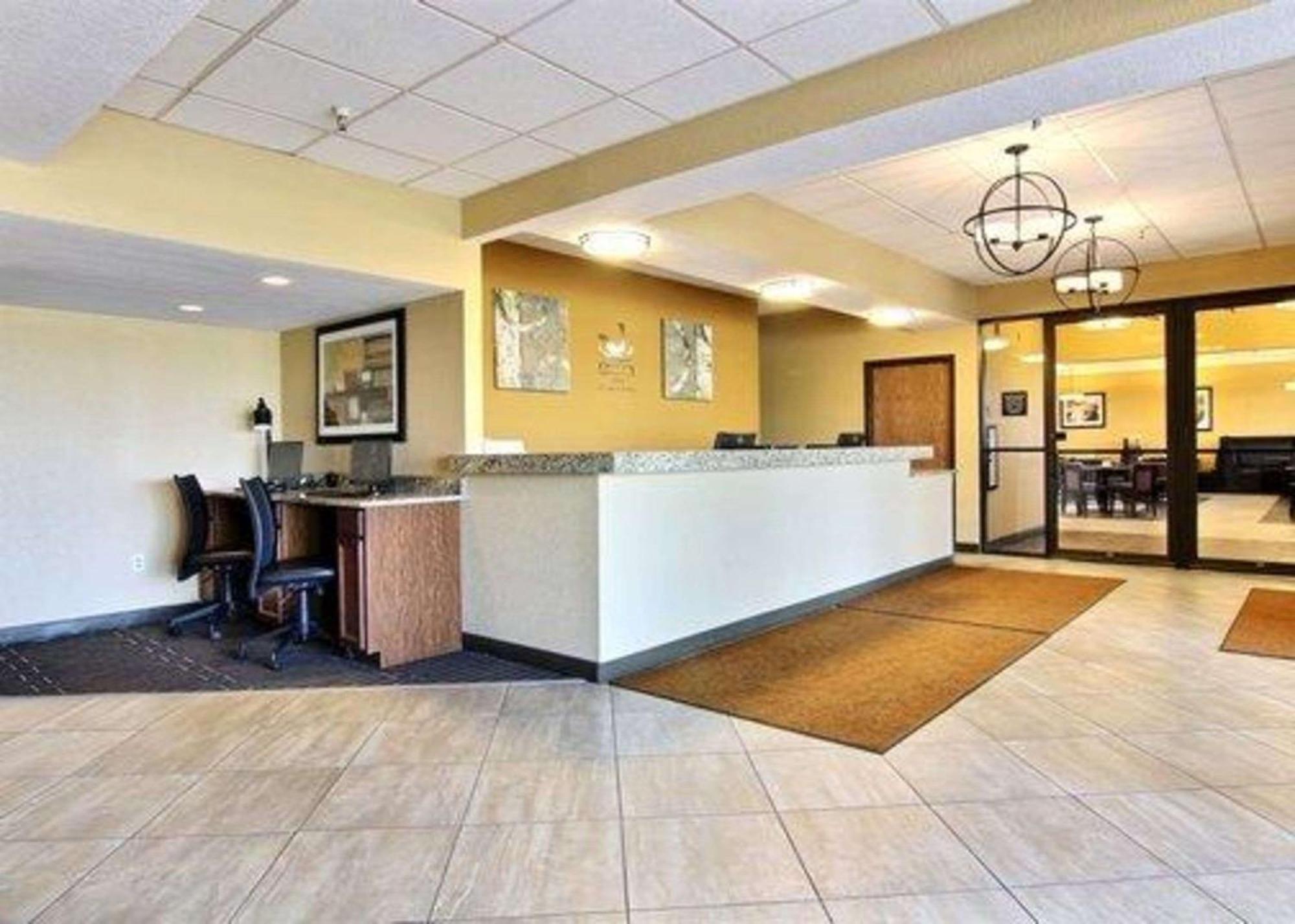 Quality Inn Thief River Falls Extérieur photo