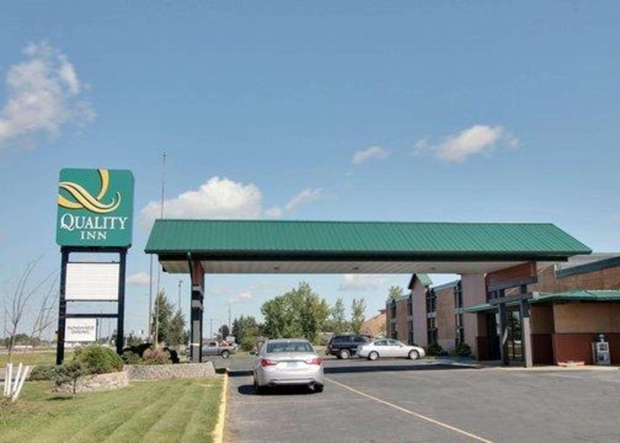 Quality Inn Thief River Falls Extérieur photo